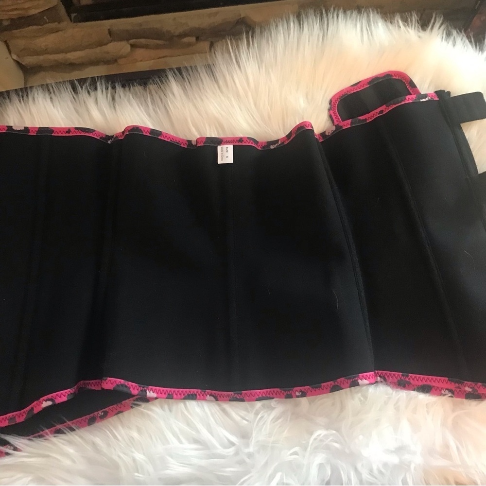 Dazzle Dolls Leopard Print Waist Trainer – Adjustable Compression Belt - Picture 4 of 5